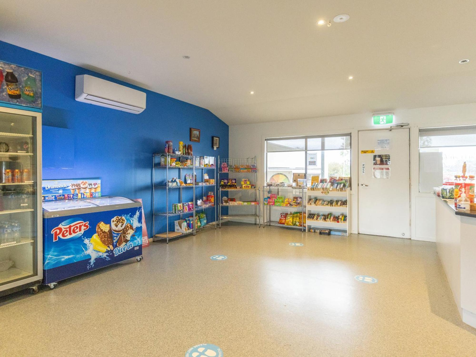 Nrma Warrnambool Riverside Holiday Park 외부 사진