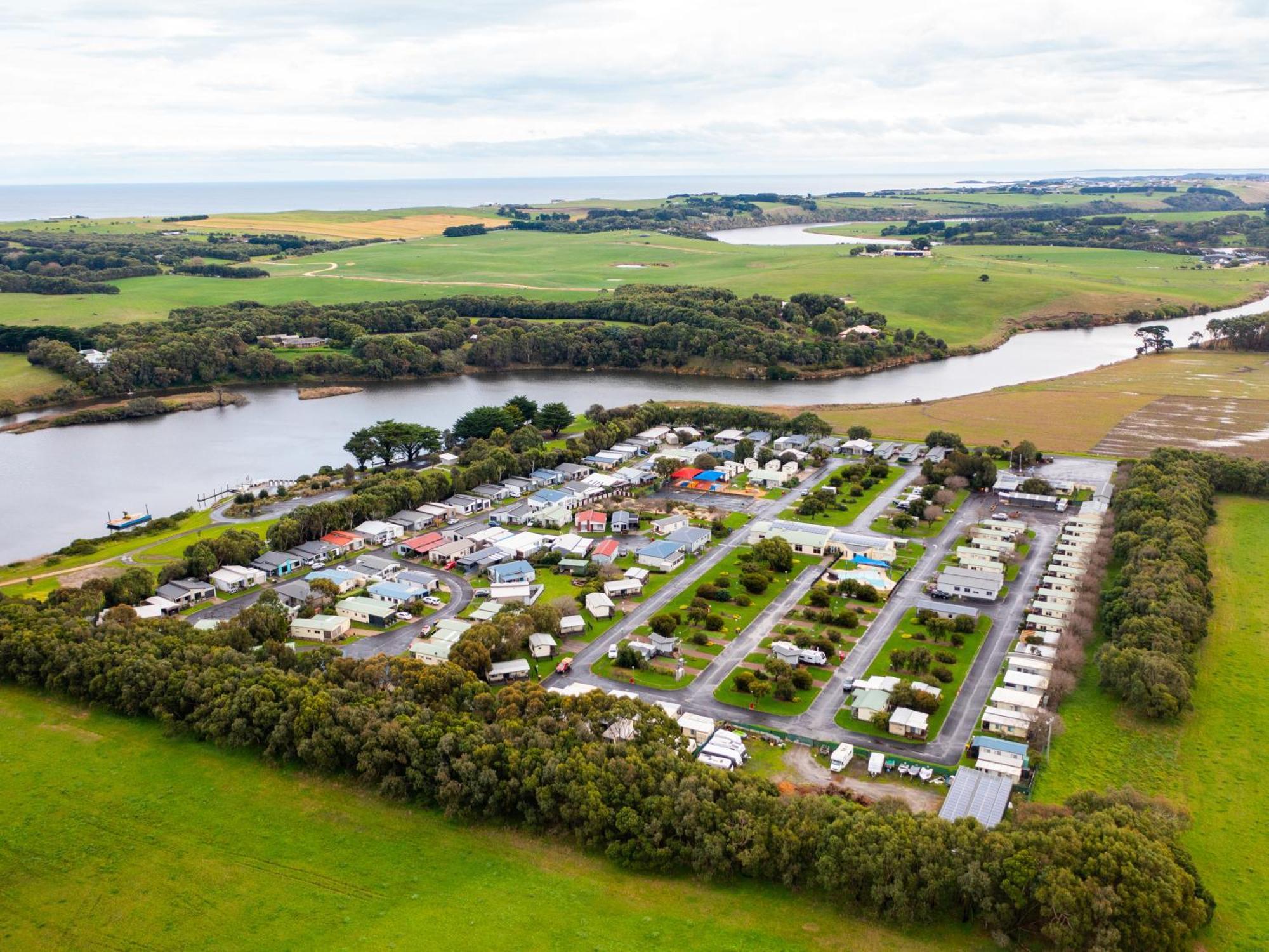 Nrma Warrnambool Riverside Holiday Park 외부 사진