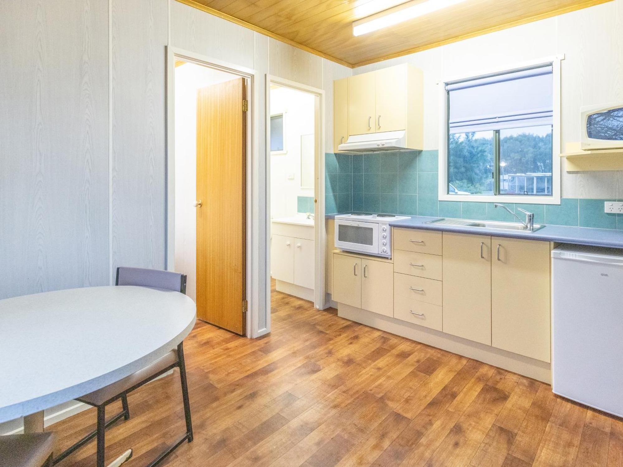 Nrma Warrnambool Riverside Holiday Park 객실 사진