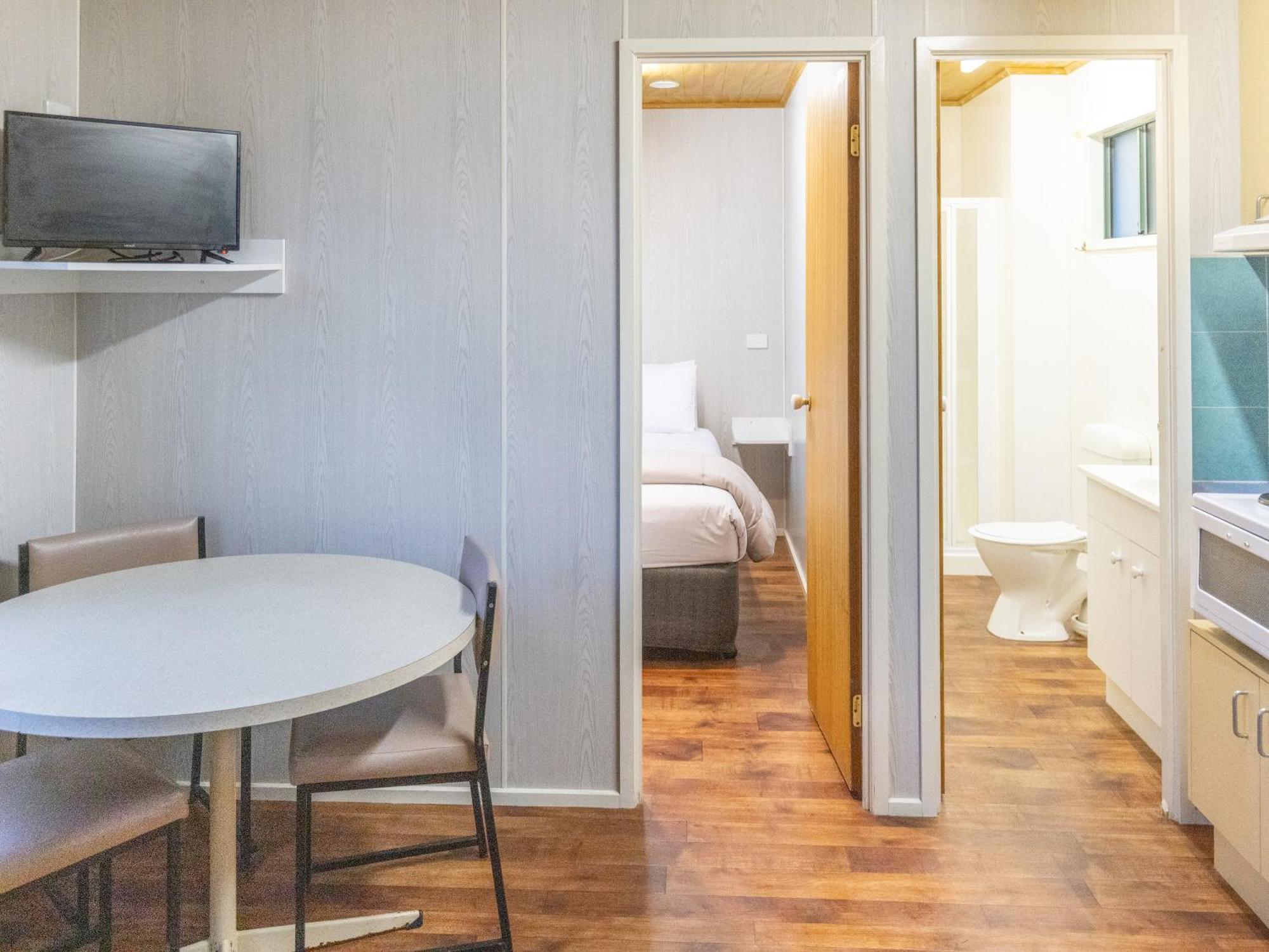 Nrma Warrnambool Riverside Holiday Park 객실 사진