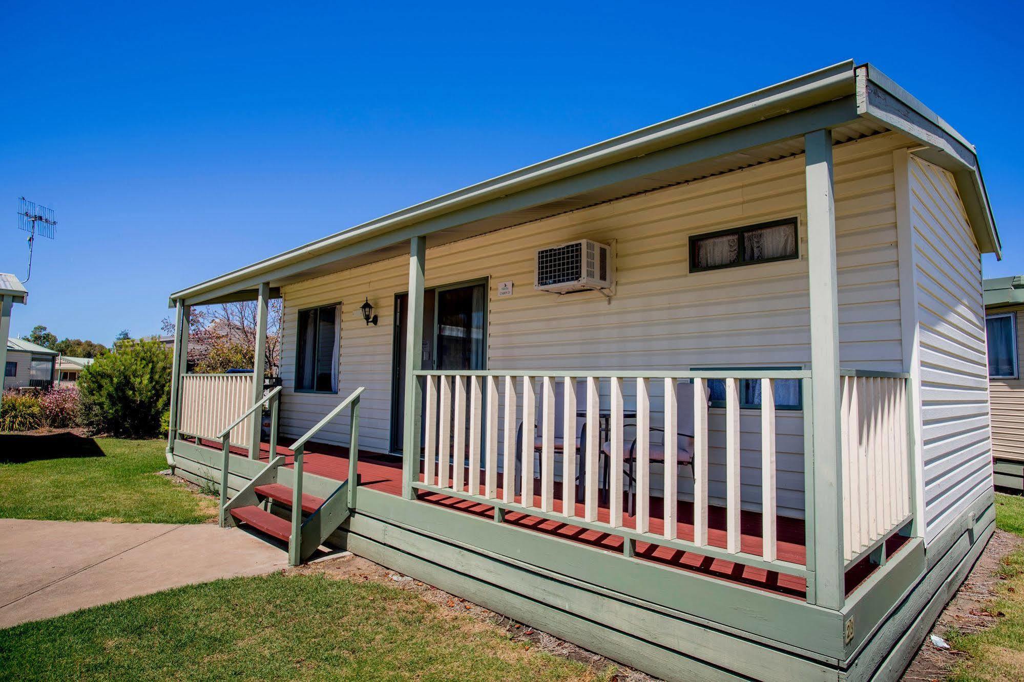 Nrma Warrnambool Riverside Holiday Park 외부 사진